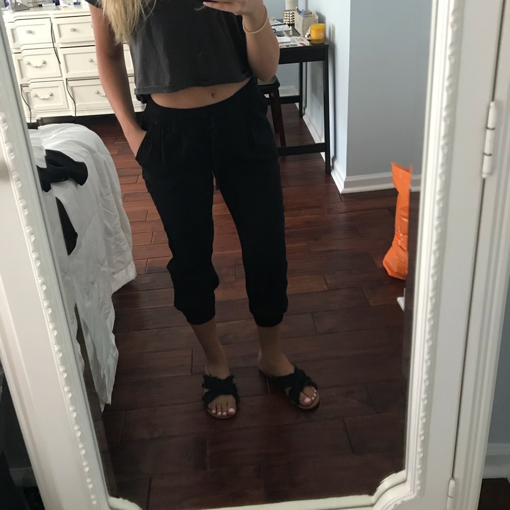 Black cotton Capri pants